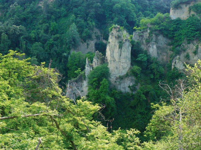 Il Museo Craveri propone un’escursione lungo la Rocca del Serro