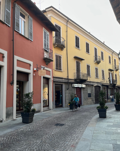 Nuovi arredi urbani nel secondo tratto di via Vittorio Emanuele II