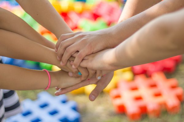 Bra aderisce alla Carta dei diritti della Bambina