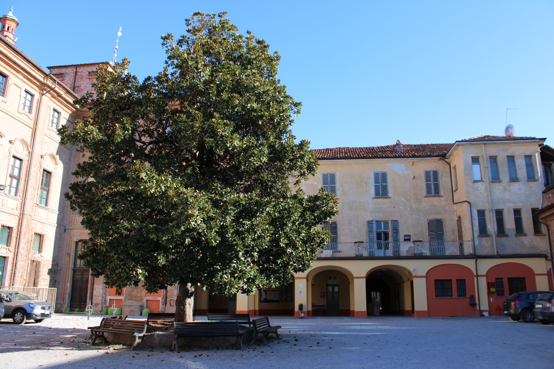 Lavori alla “Levi Montalcini”: nelle Festività parcheggio sempre aperto