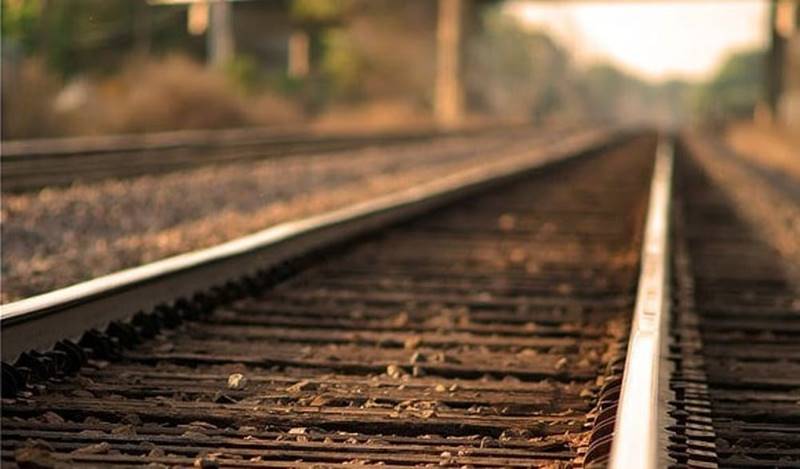 Bra: lavori di manutenzione notturni ai binari della ferrovia