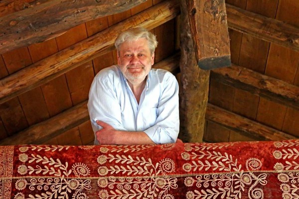 Cittadinanza onoraria di Bra allo scrittore Gianni Farinetti
